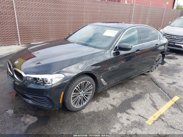 WBAJA9C51KB392939 BMW 530e Iperformance