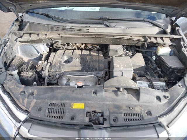 5TDZARFH2HS026601 Toyota Highlander Le