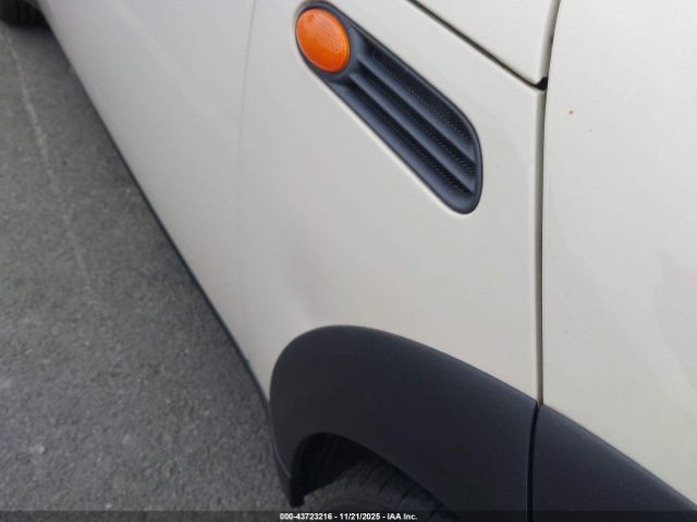 2003 MINI COOPER WMWRC33463TE15955 Photo 5