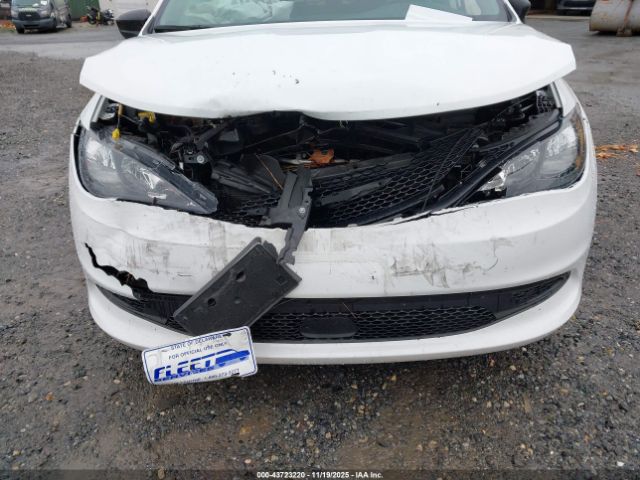 2024 CHRYSLER VOYAGER 2C4RC1CG4RR201948 Photo 5