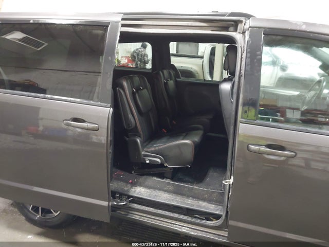 2C4RDGEG6KR648543 Dodge Grand Caravan Gt