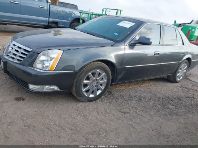 2011 CADILLAC DTS 1G6KH5E65BU137137 Photo 1