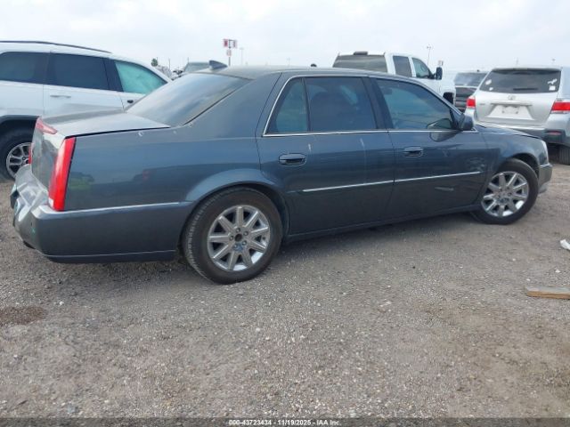 2011 CADILLAC DTS 1G6KH5E65BU137137 Photo 3