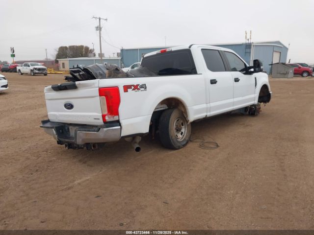 2018 FORD F-250 1FT7W2B64JEC56737 Photo 3