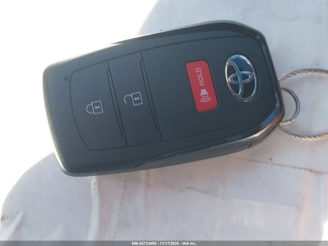 2024 TOYOTA PRIUS JTDACAAUXR3016205 Photo 10