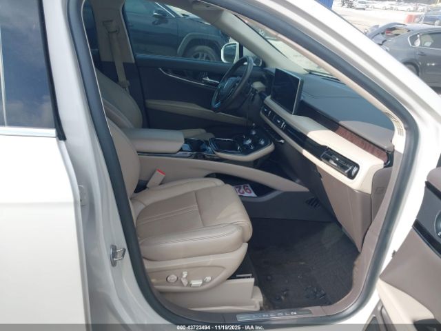 2021 LINCOLN NAUTILUS 2LMPJ6K97MBL07356 Photo 4