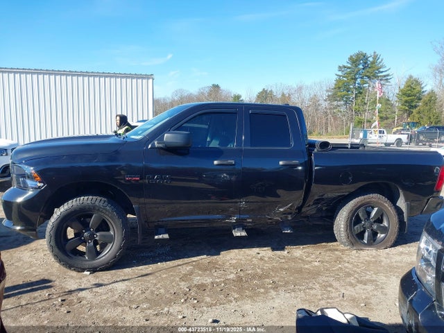 2017 Ram 1500 Express  4x4 6'4 Box მანქანა იყიდება აუქციონზე, vin: 1C6RR7FT6HS739971, აუქციონის ნომერი: 43723518