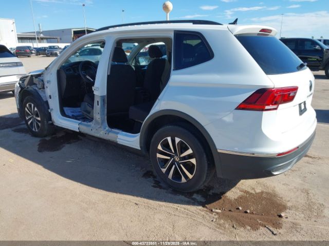 2023 VOLKSWAGEN TIGUAN 3VVRB7AX0PM029416 Photo 2