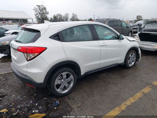 2022 HONDA HR-V 3CZRU5H37NM732583 Photo 3