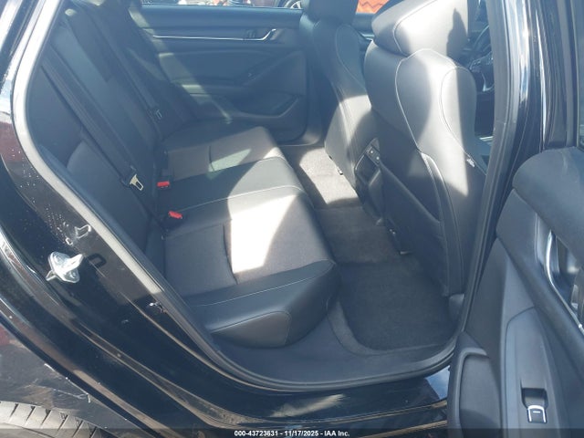 43723631 :رقم المزاد ، 1HGCV1F36NA091851 vin ، 2022 Honda Accord Sport مزاد بيع