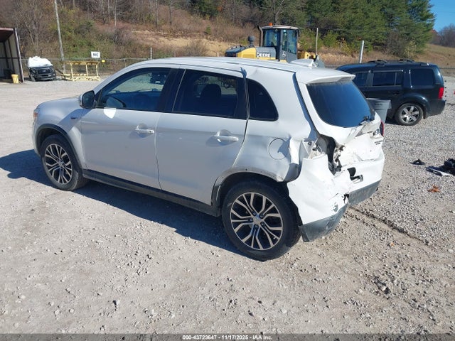 2017 MITSUBISHI OUTLANDER SPORT JA4AR3AU8HZ061093 Photo 2
