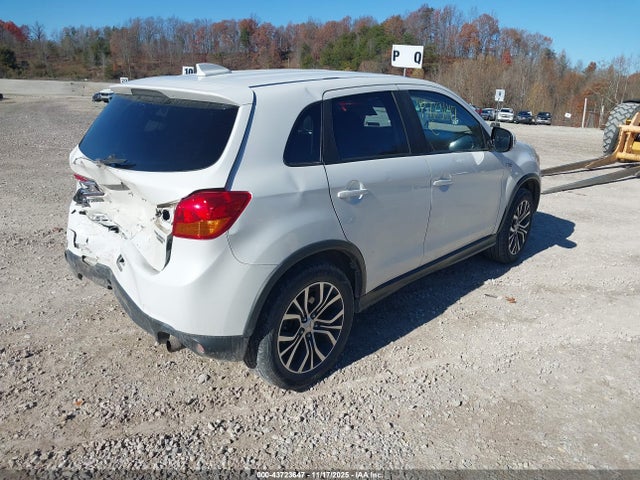 2017 MITSUBISHI OUTLANDER SPORT JA4AR3AU8HZ061093 Photo 3