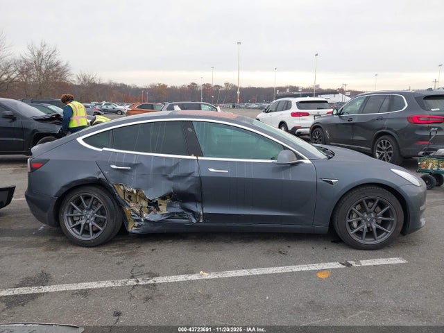 Tesla Model 3 Long Range/mid Range/standard Range/standard Range Plus 2019 5YJ3E1EA3KF307527 Image 12