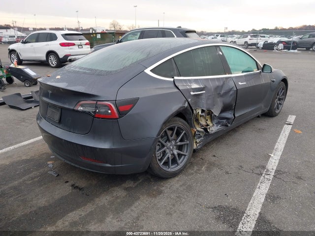 2019 TESLA MODEL 3 5YJ3E1EA3KF307527 Photo 3