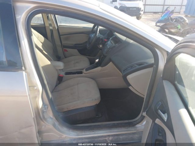 2017 FORD FOCUS 1FADP3F27HL229752 Photo 4