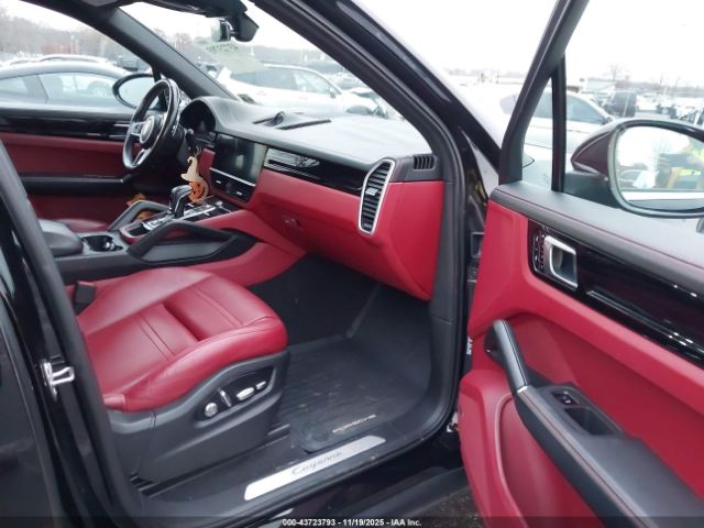2019 PORSCHE CAYENNE WP1AA2AYXKDA18534 Photo 4