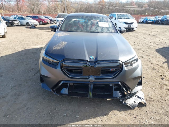 WBS83FK02SCU36580 BMW M5
