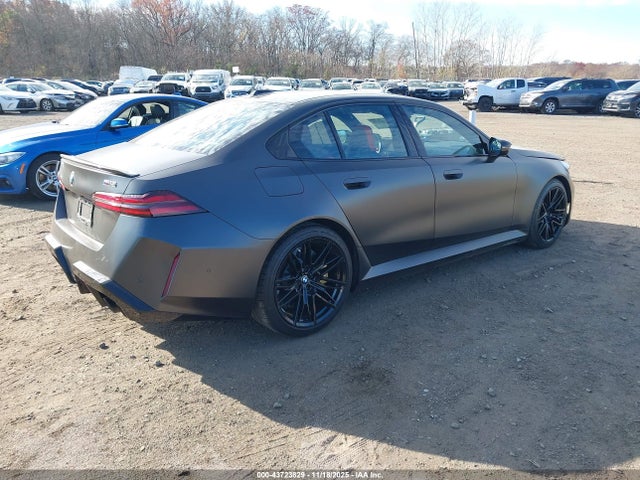 WBS83FK02SCU36580 BMW M5