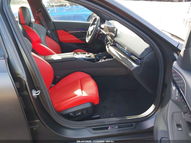 WBS83FK02SCU36580 BMW M5