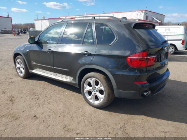 2013 BMW X5 5UXZW0C51D0B92341 Photo 2