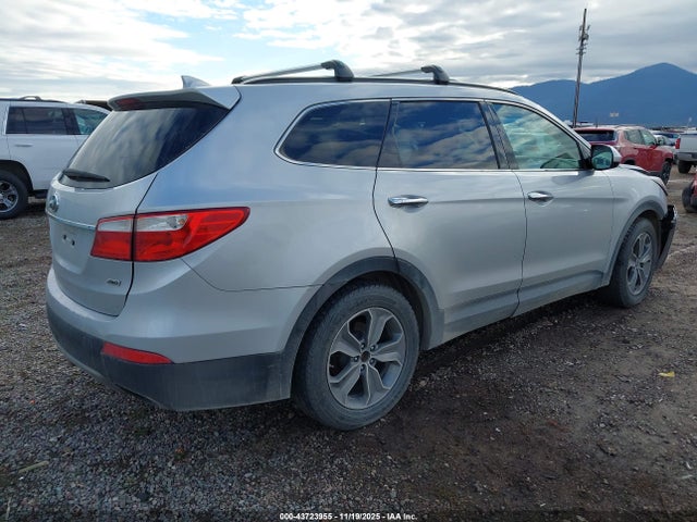 Продажа на аукционе авто 2016 Hyundai Santa Fe Se, vin: KM8SMDHF2GU144354, номер лота: 43723955