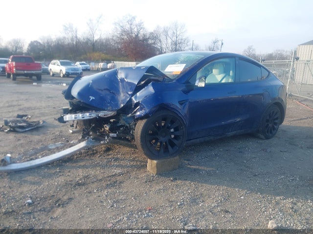 2021 TESLA MODEL Y 5YJYGDEE7MF122906 Photo 1