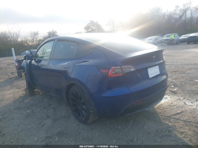 2021 TESLA MODEL Y 5YJYGDEE7MF122906 Photo 2