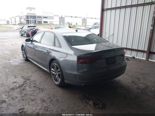 2017 AUDI A8 L WAU44AFD5HN013294 Photo 2