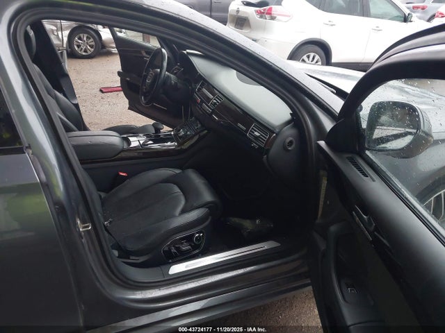2017 AUDI A8 L WAU44AFD5HN013294 Photo 4