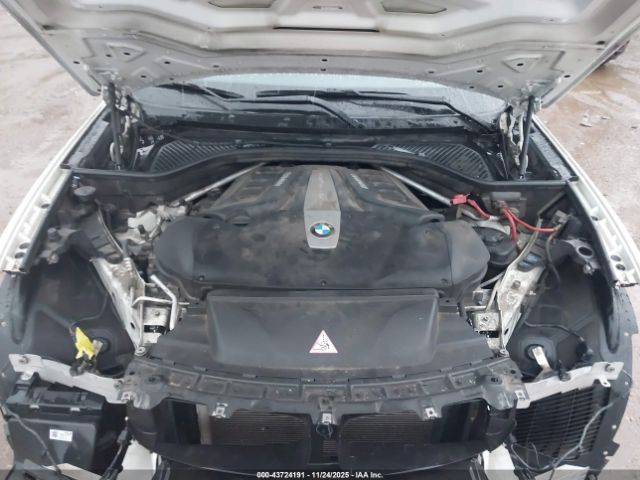 2014 BMW X5 5UXKR6C57E0C03369 Photo 9