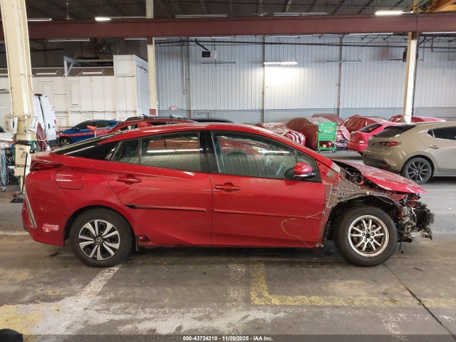 Toyota Prius Prime Advanced 2017 JTDKARFP4H3024665 Image 14