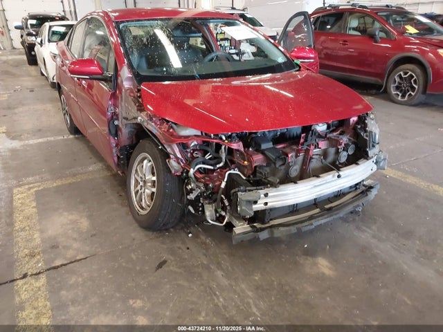 Toyota Prius Prime Advanced 2017 JTDKARFP4H3024665 Image 6