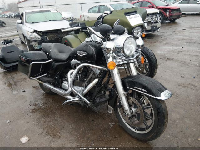 2016 HARLEY-DAVIDSON FLHR 1HD1FBM18GB656722