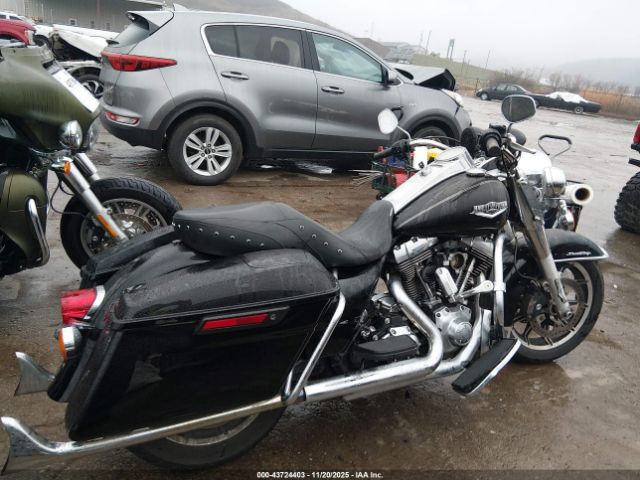 2016 HARLEY-DAVIDSON FLHR 1HD1FBM18GB656722 Photo 3