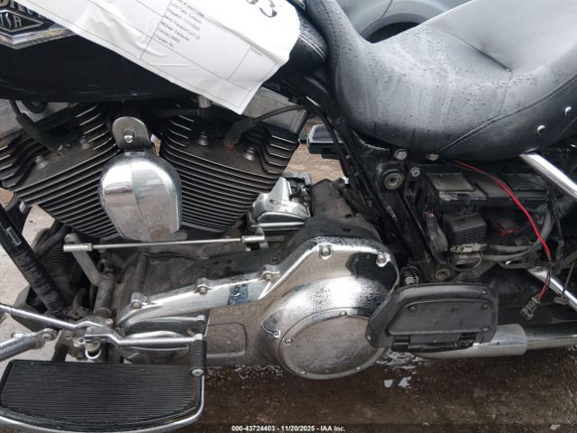 2016 HARLEY-DAVIDSON FLHR 1HD1FBM18GB656722 Photo 8