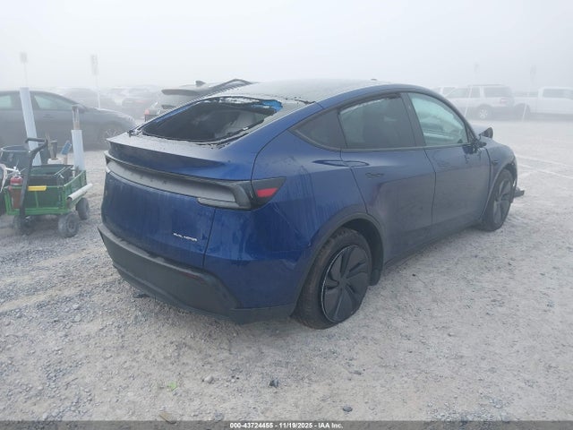 2026 TESLA MODEL Y 7SAYGDEE8TA391947 Photo 3