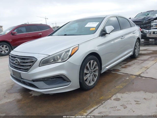 Hyundai Sonata Sport 2015 5NPE34AF1FH151321 Image 2