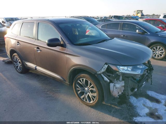 2017 MITSUBISHI OUTLANDER JA4AD2A37HZ013729 Photo 0