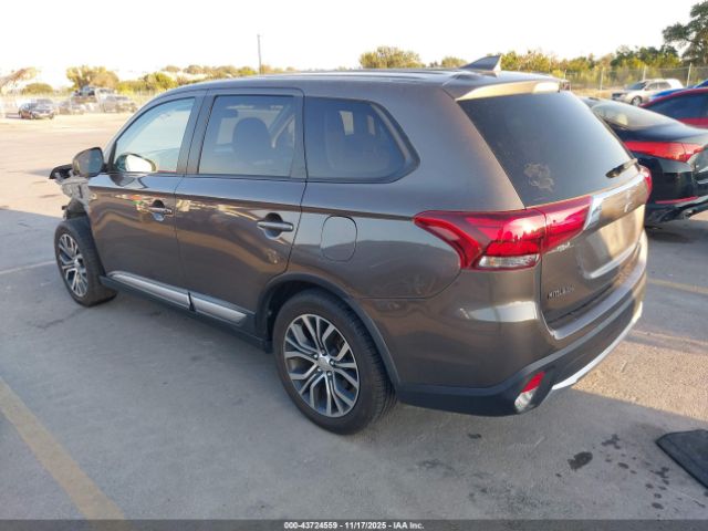 2017 MITSUBISHI OUTLANDER JA4AD2A37HZ013729 Photo 2