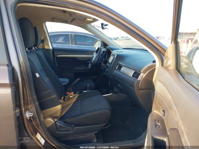 2017 MITSUBISHI OUTLANDER JA4AD2A37HZ013729 Photo 4