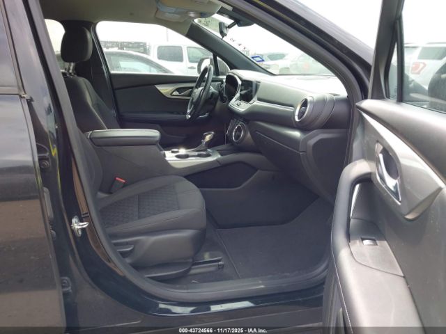 2020 CHEVROLET BLAZER 3GNKBBRA1LS572158 Photo 4
