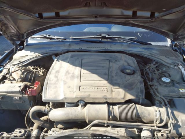 2019 JAGUAR XE SAJAS4FX9KCP52776 Photo 9