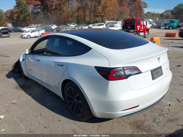 2022 TESLA MODEL 3 5YJ3E1EB1NF257837 Photo 2