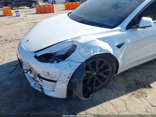 2022 TESLA MODEL 3 5YJ3E1EB1NF257837 Photo 5