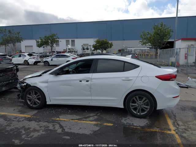 5NPD84LF6JH244421 Hyundai ELANTRA SEL