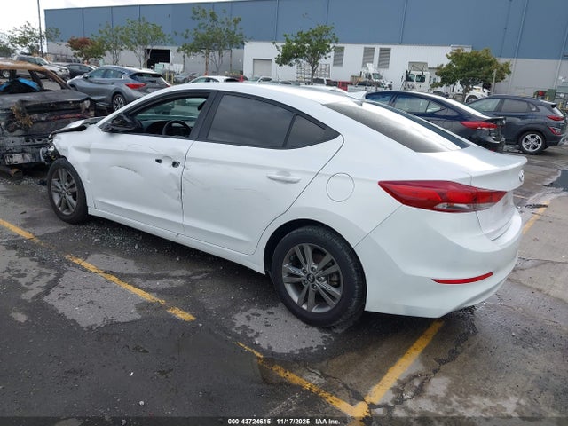 5NPD84LF6JH244421 Hyundai ELANTRA SEL
