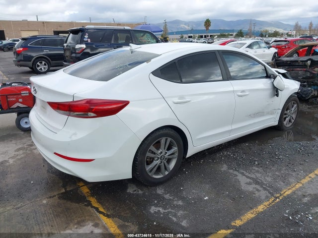 5NPD84LF6JH244421 Hyundai ELANTRA SEL