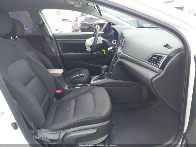 5NPD84LF6JH244421 Hyundai ELANTRA SEL