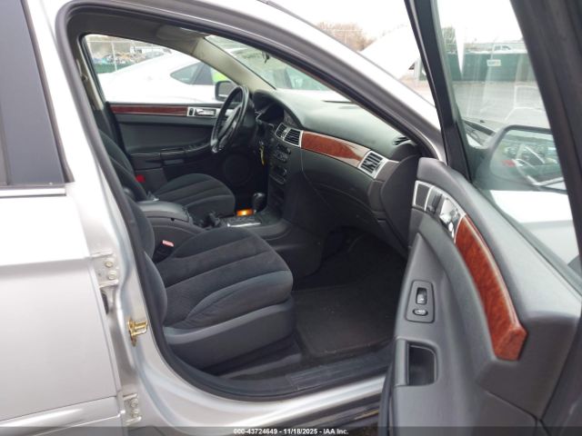 2005 CHRYSLER PACIFICA 2C4GM68495R498497 Photo 4