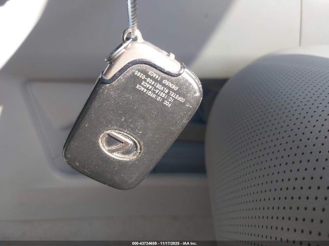 43724659 :رقم المزاد ، 2T2ZK1BA7AC041175 vin ، 2010 Lexus Rx 350 مزاد بيع